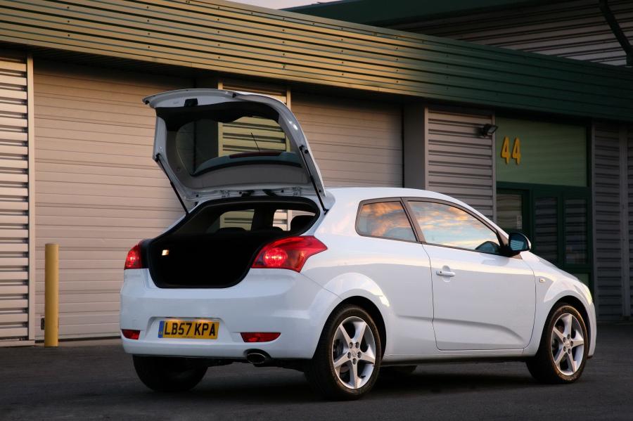  Kia pro_cee&rsquo;d 2008 года  (фото 81 из 182)